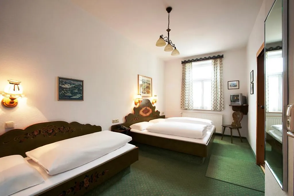 Hotel Hahn München 3*,